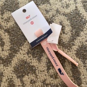 Vineyard Vines sunglass strap